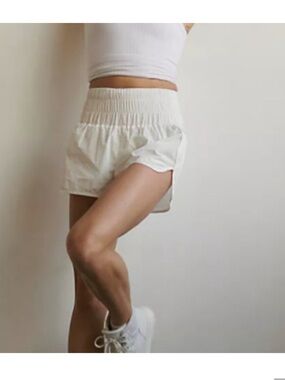 Free People Movement The Way Home High Waisted White Activewear Shorts Large